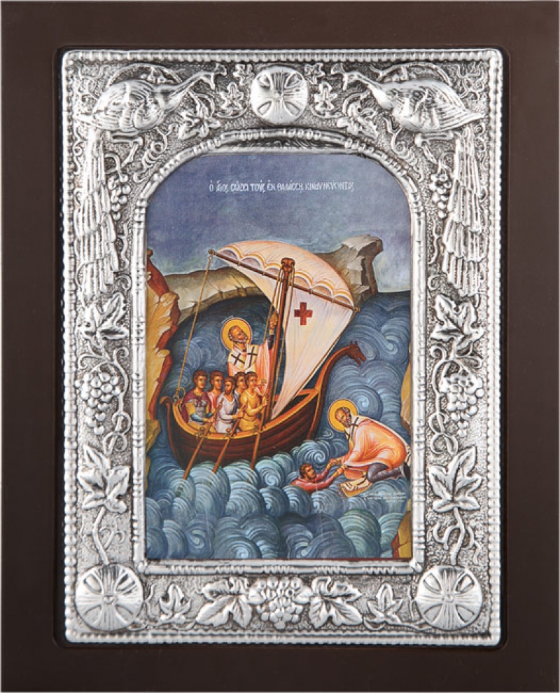 Εικόνα "Άγιος Νικόλαος σώζει τους εν θαλάσση κινδυνεύοντας" σε μαύρο ξύλο με επικάλυψη από φύλλο ασήμι 925 ΚΩΔ. 104 19Χ24εκ.