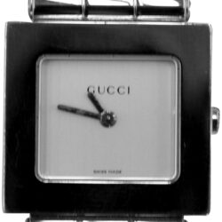 Gucci Black Leather Strap 600J